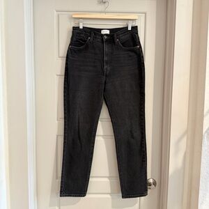 Oak + Fort Black Classic Staright Leg Mom Jeans Size 28